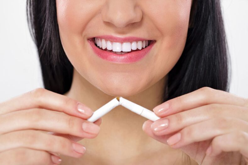 The girl called out a cigarette